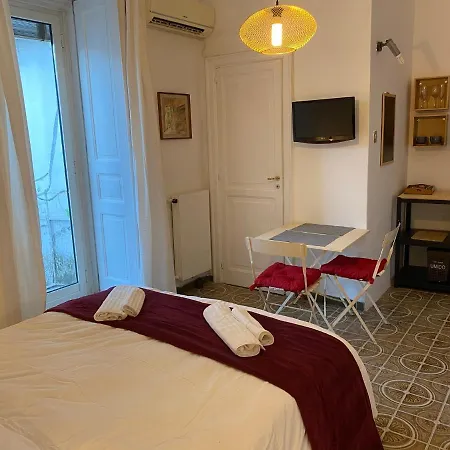 Rooms in San Domenico Maggiore 3-3